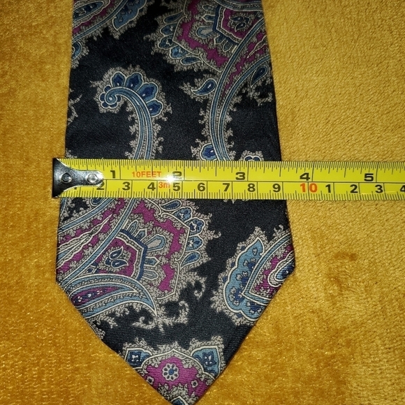 Multicolored patterned necktie NEW - Picture 3 of 5